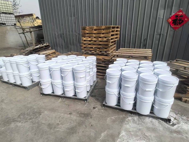 Liquid sodium silicate